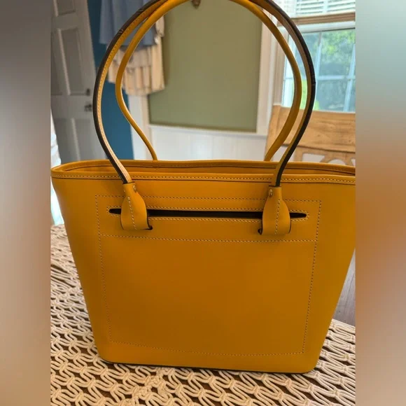 Dooney & Bourke Beacon Vechtta Slip Tote Shoulder Bag. NWOT. - Picture 2 of 4